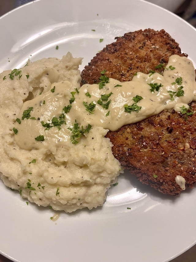 La milanesa que no se cocinó: Pachu Peña se despidió de MasterChef en la primera noche