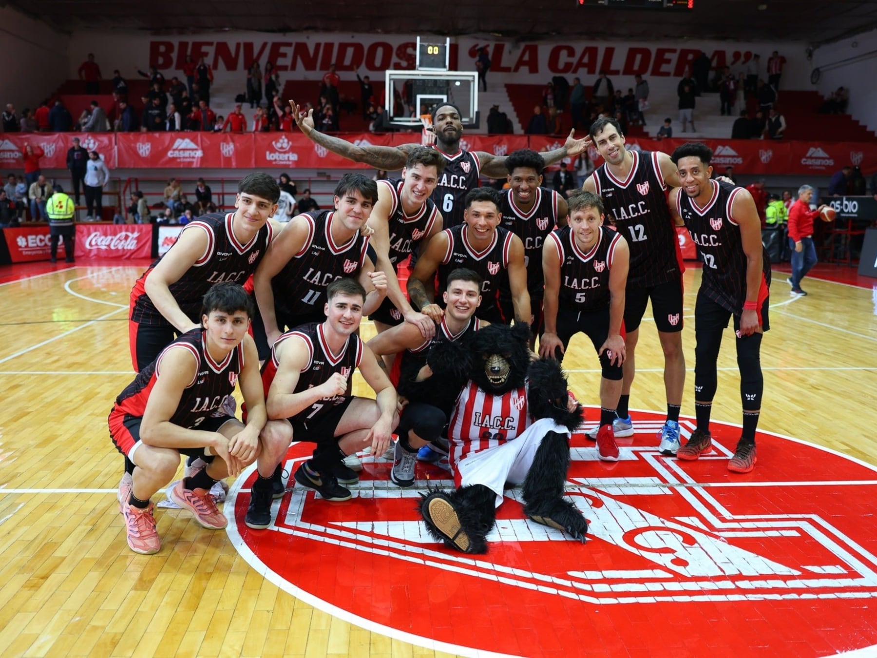 Instituto se sacó de encima a Ferro en un partido que terminó siendo un maratón de básquet