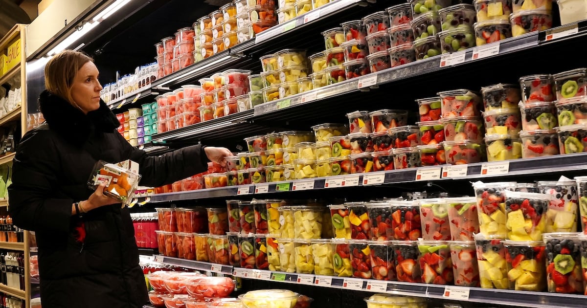 La inflación de Estados Unidos trepó al 3,7% interanual y la nafta volvió a ser el combustible de la preocupación