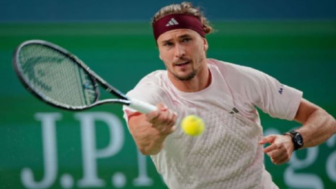 Zverev barrió a De Miñaur en Shanghai y se sacó de encima al rival incómodo sin despeinarse