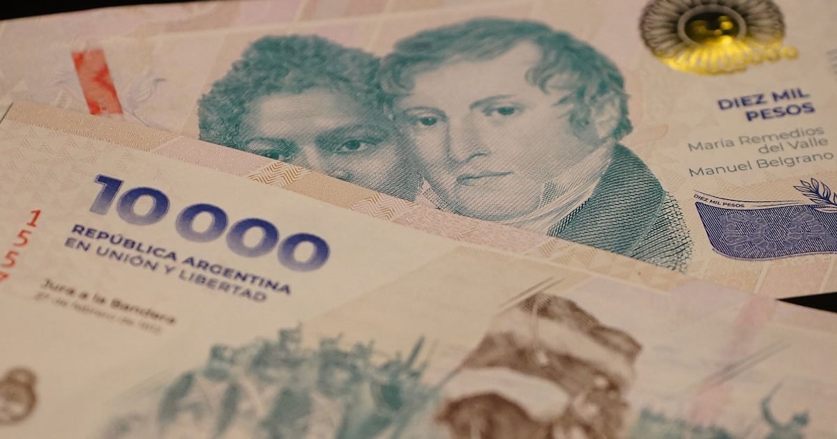 Tras el ajuste de septiembre, el sueldo inicial bancario se ubica en 2,6 millones de pesos brutos y mantiene la cláusula de actualización por inflación