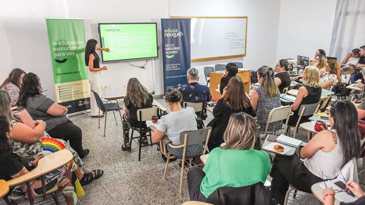 Becas Gregorio Álvarez en Neuquén: 438 estudiantes ya tienen el sí y cobrarán cerca del 20 de octubre