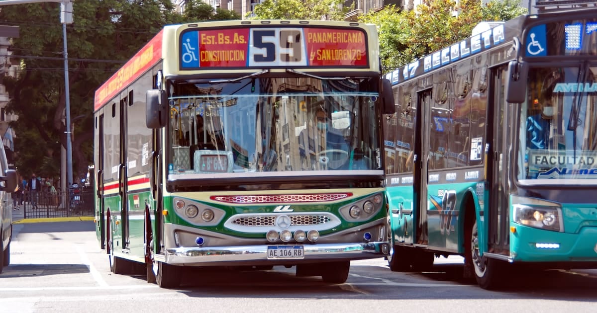 El AMBA pierde la mitad de los colectivos nocturnos: el sistema llega a fin de año con un rojo de 91.803 millones al mes