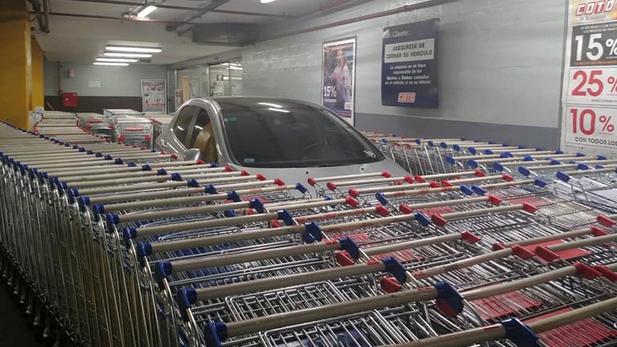 La compra en supermercados se contrae y el consumo se concentra en lo esencial