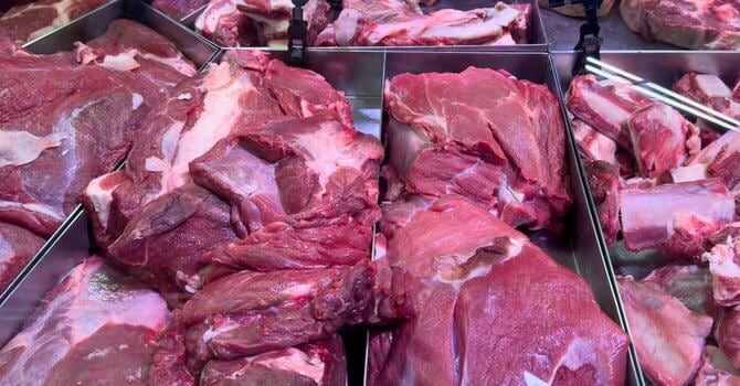 La carne de cerdo toma impulso y deja atrás a los chacinados en septiembre