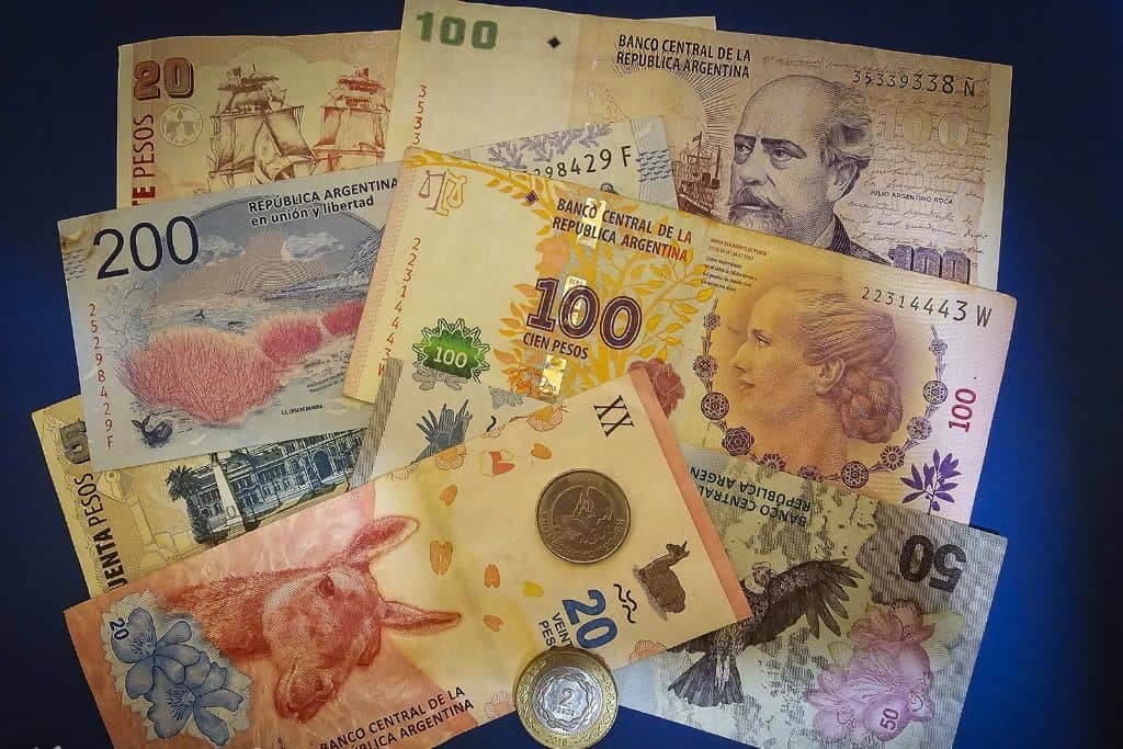 El dólar arranca la semana sin cambios y la inflación mensual alcanza 1,9%