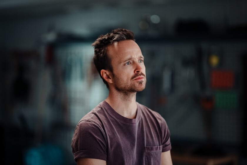 El material de Aaron Paul quedó afuera de Clayface y la historia ganó alcance