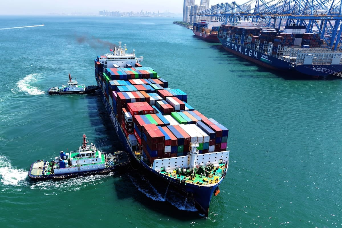 La caída de las importaciones golpea más a los equipos industriales que a los autos
